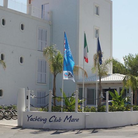 Hotel Yachting Club Mare Gioiosa Marea Exterior foto