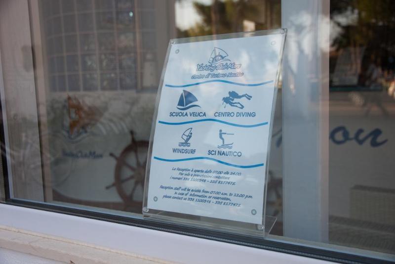 Hotel Yachting Club Mare Gioiosa Marea Exterior foto