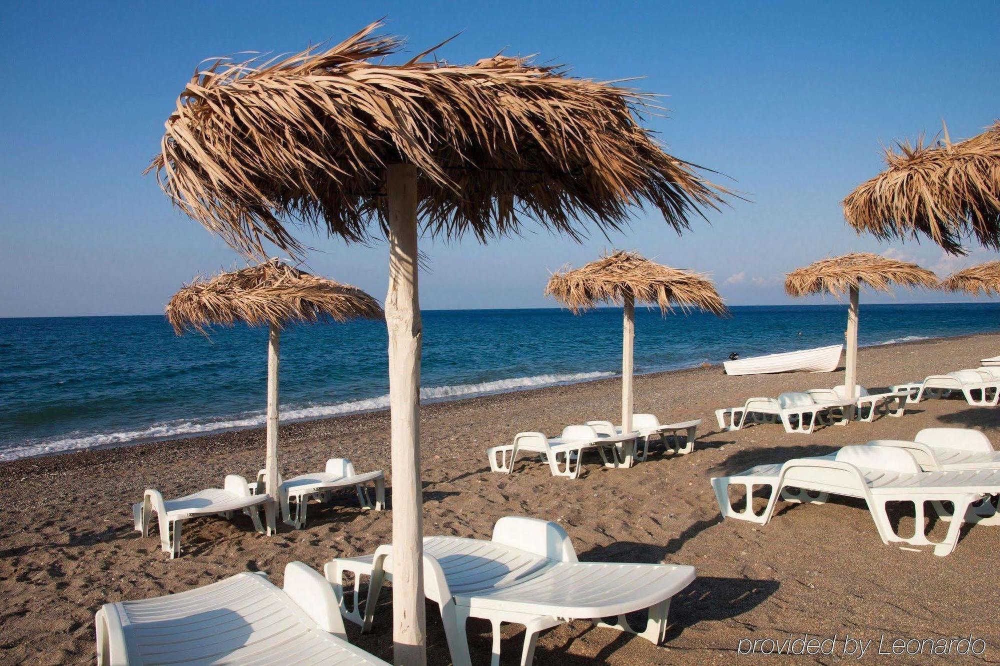Hotel Yachting Club Mare Gioiosa Marea Exterior foto